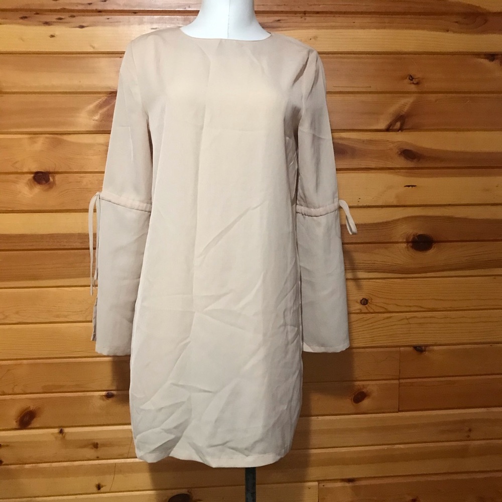 🍀 Boohoo women’s shirt dress size 4